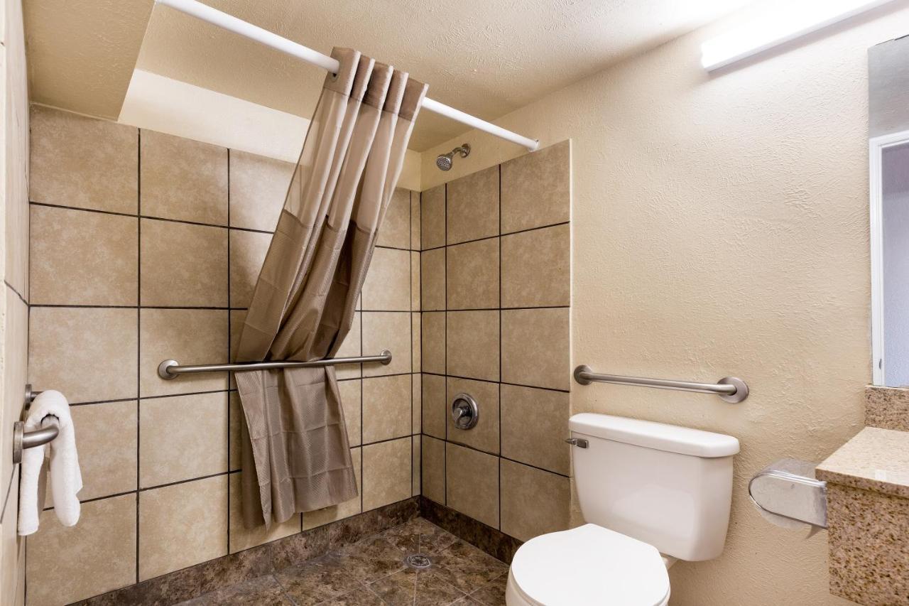 Motel 6-Lincoln, Il Eksteriør billede
