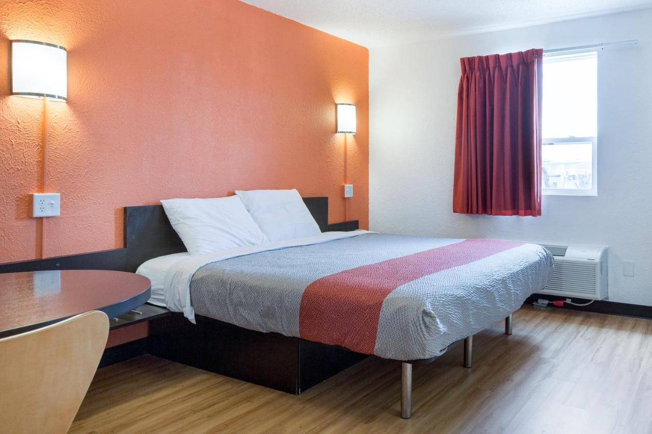 Motel 6-Lincoln, Il Eksteriør billede