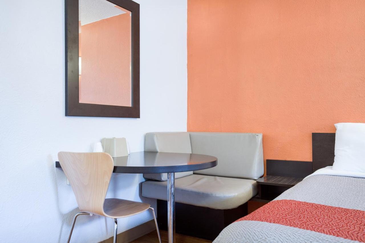 Motel 6-Lincoln, Il Eksteriør billede