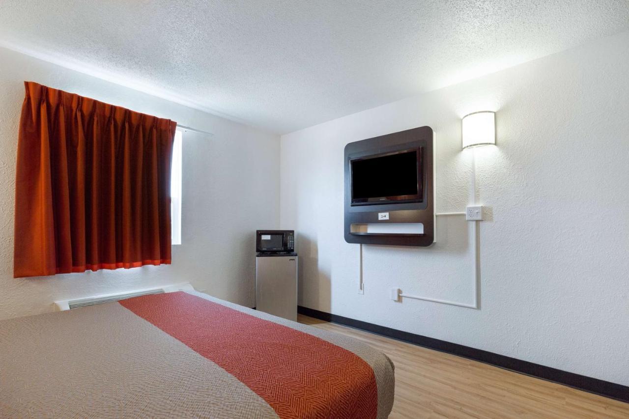 Motel 6-Lincoln, Il Eksteriør billede