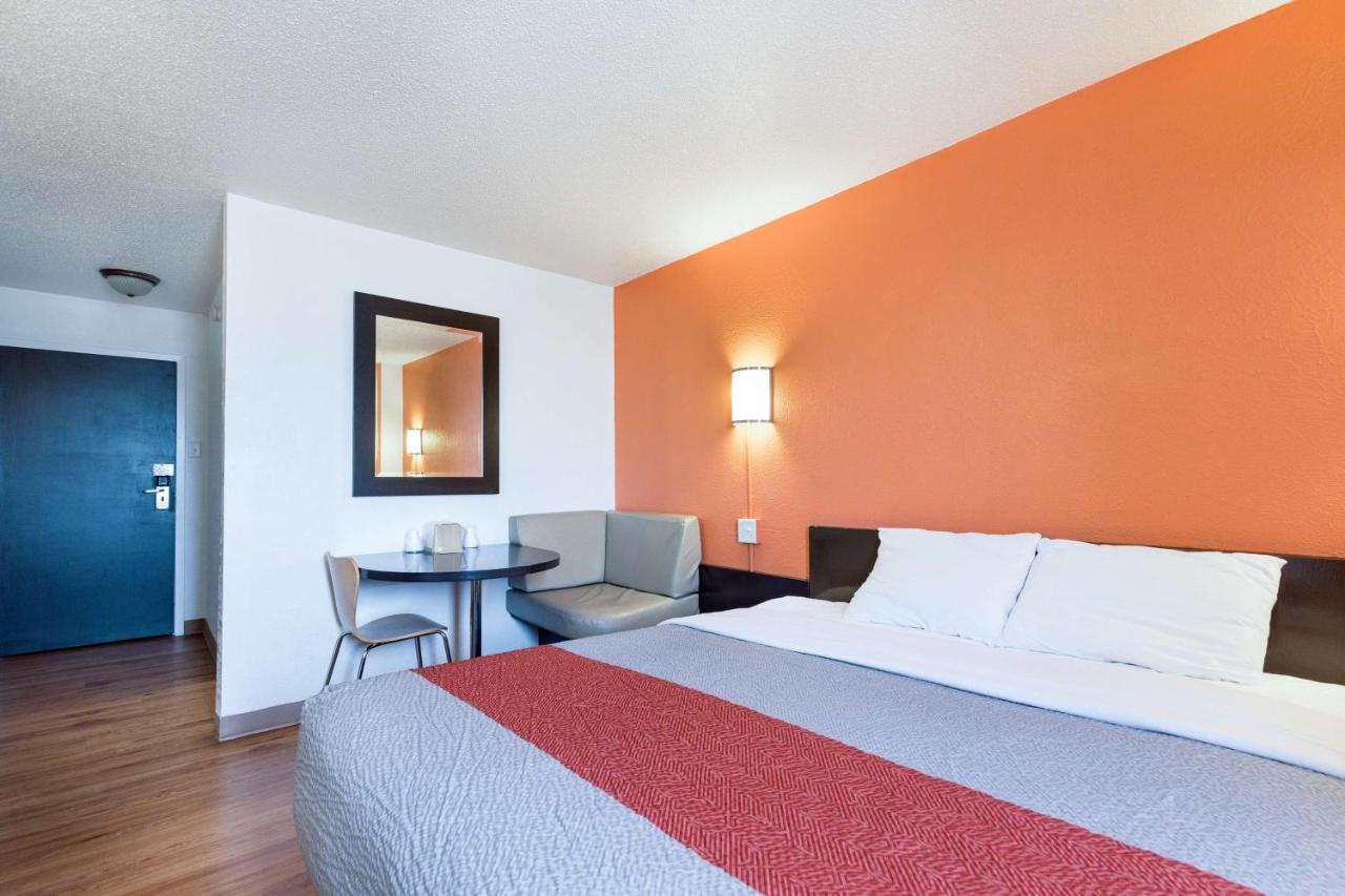 Motel 6-Lincoln, Il Eksteriør billede