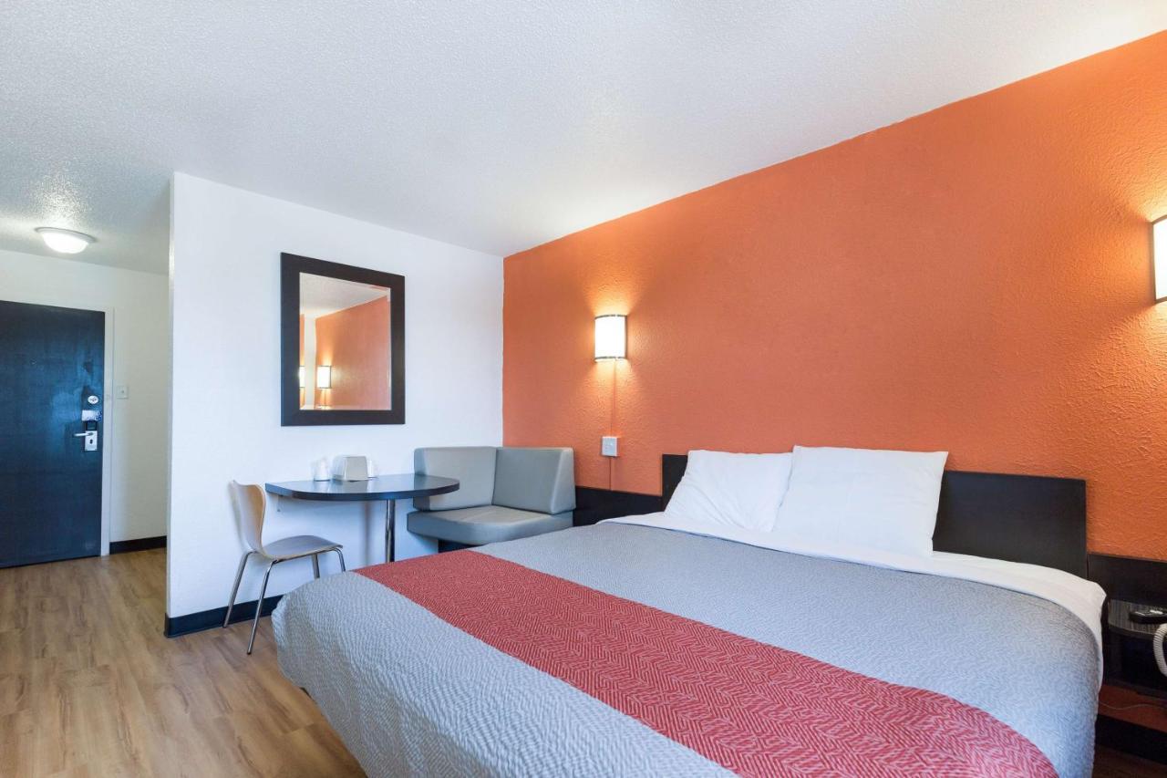 Motel 6-Lincoln, Il Eksteriør billede